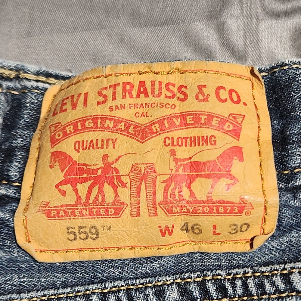 Levi's 559 Men's Jeans 46x30 Actual 44x27 Relaxed Straight Blue Denim Raw Hem - Picture 2 of 13